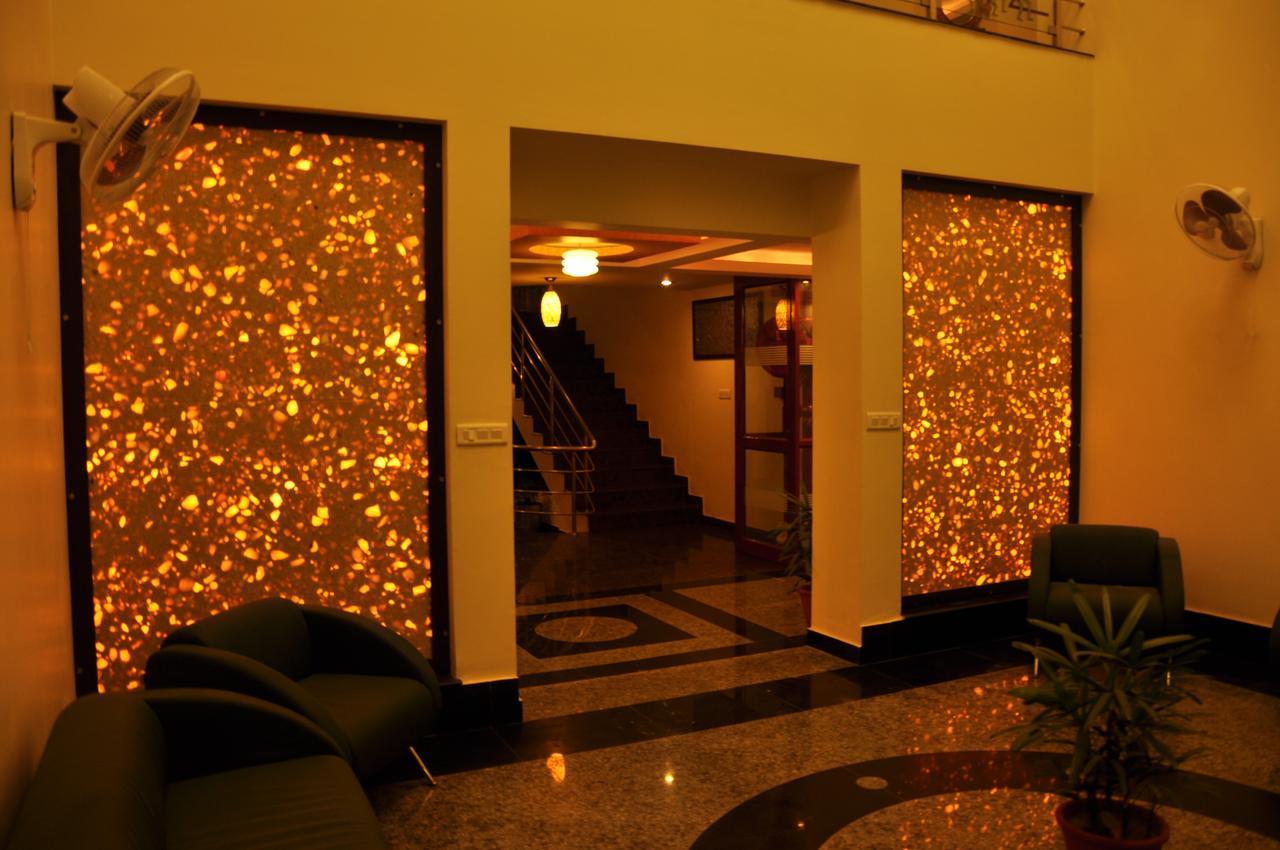 Hotel The Uday Regency Kota (Rajasthan) Bagian luar foto