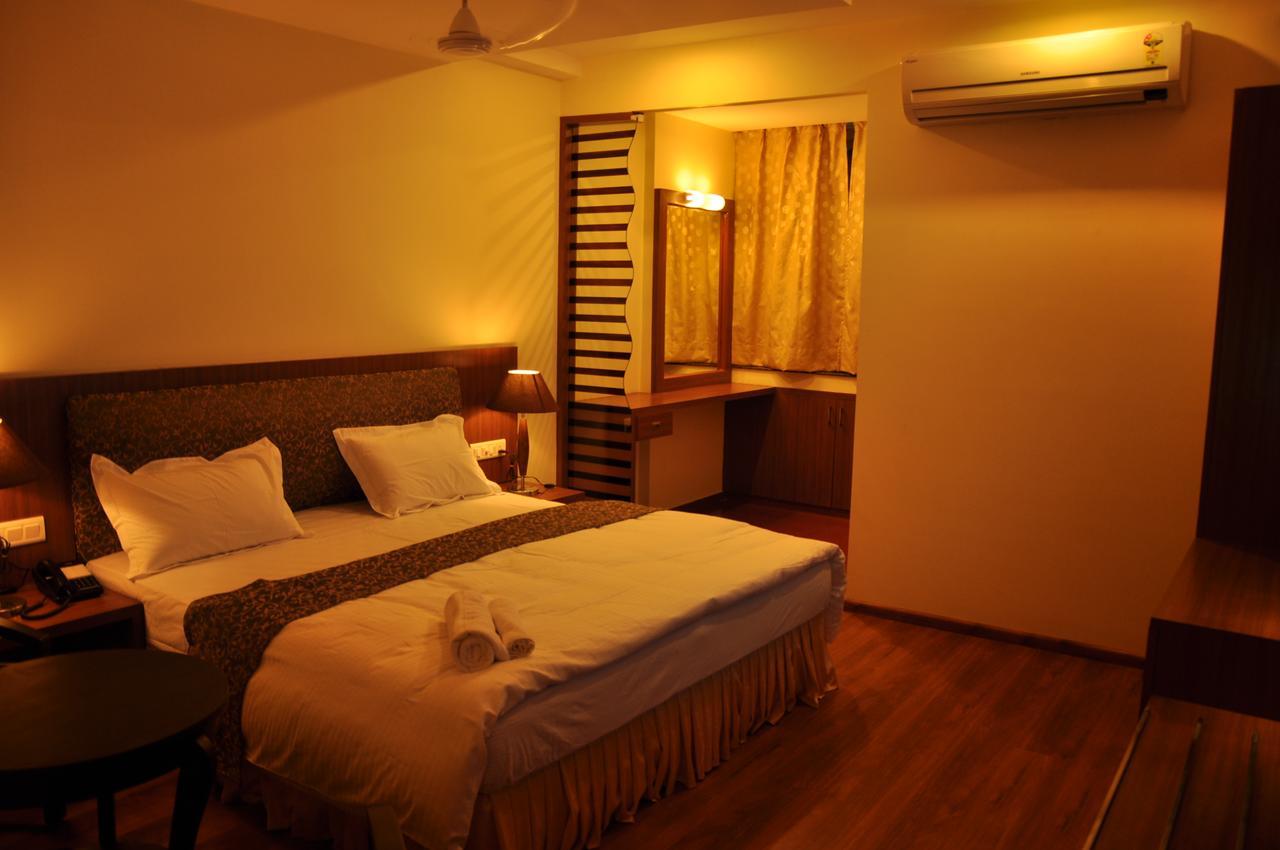 Hotel The Uday Regency Kota (Rajasthan) Bagian luar foto
